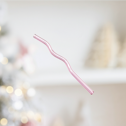 The Wavy Wonder Glass Straw
